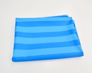 テーブルクロス折り畳み