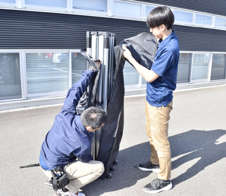 ①本体(フレーム)を取り出す